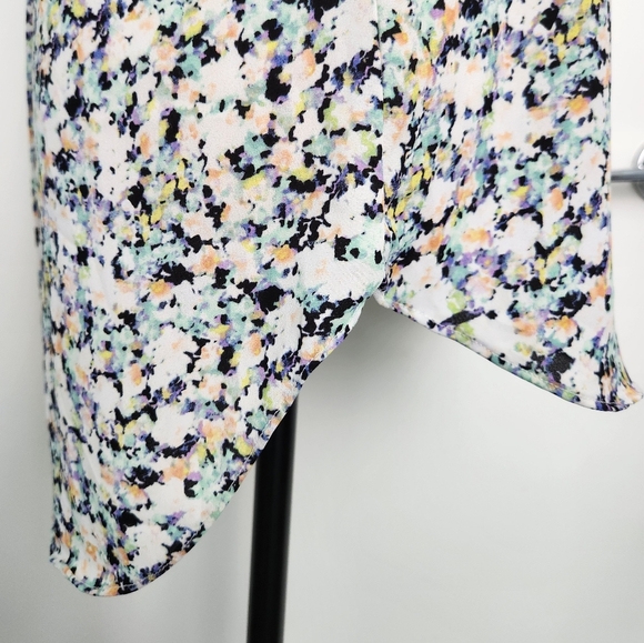 H&M Sleeveless Blouse - Picture 9 of 11